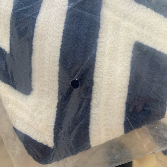 Potterybarn Crewel Chevron Pillow Covers - Picture 4 of 5